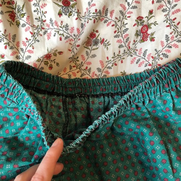 Vintage apple print plaid vibes miniskirt - Picture 2 of 3